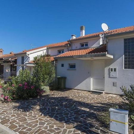 Vila Pietra Dajla Exteriér fotografie